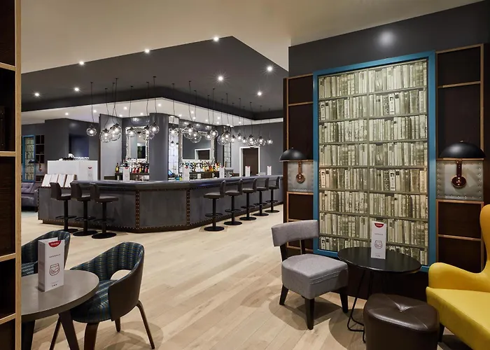 Premier Centre Hotel 3*