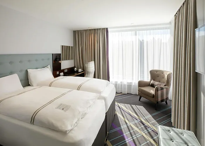 Premier Centre 3*